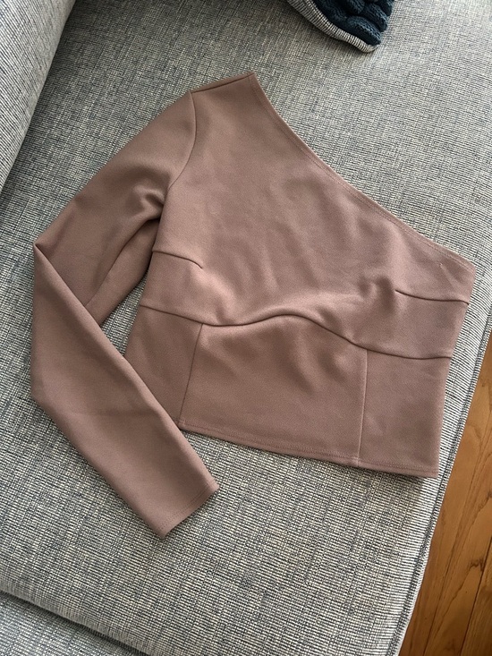 Abercrombie & Fitch Tops - Abercrombie & Fitch One-Shoulder Long Sleeve Top in Mauve Brown